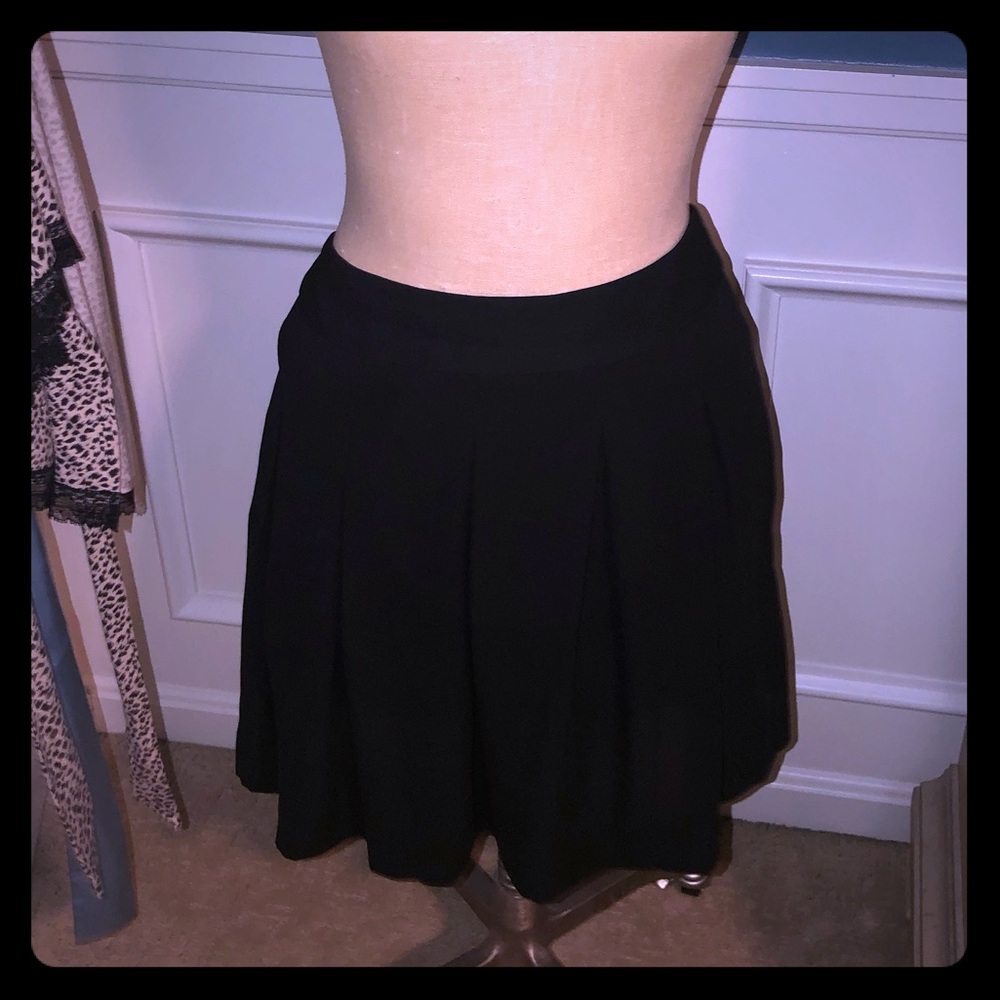 Black high waisted skort